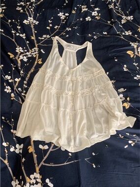 American Eagle Outfitters Cream Lace-Trim Tiered Racerback Tank